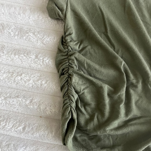 FITZ EDDI Crew Neck Green Crop Top T-Shirt - Picture 4 of 5